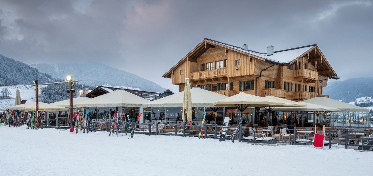 Frontansicht des Dampfkessels Flachau