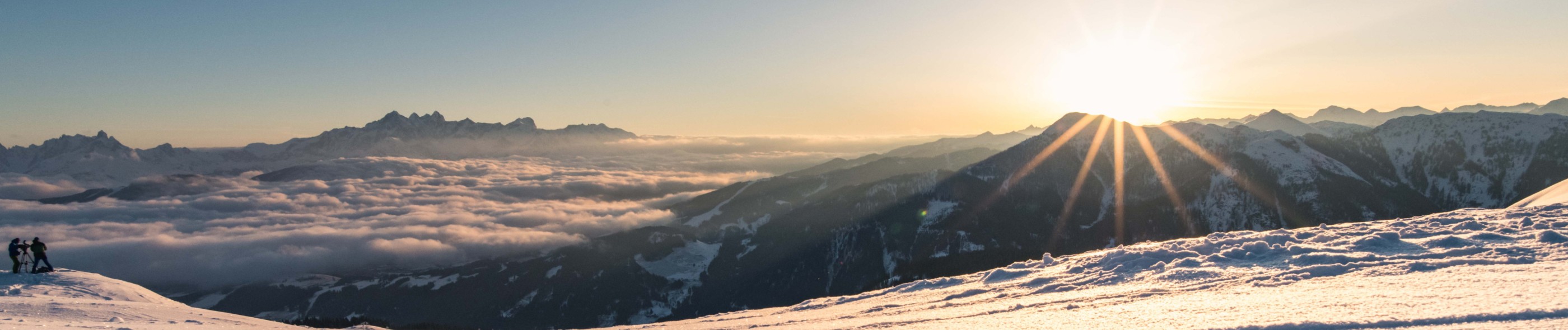 Sonnenaufgang in den Flachauer Bergen © Snow Space Salzburg / C. Schartner