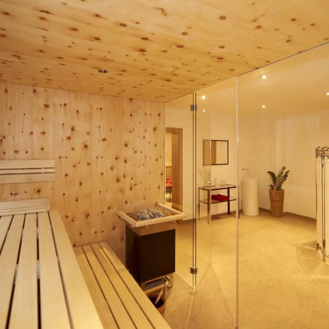 Wellnessbereich mit Sauna