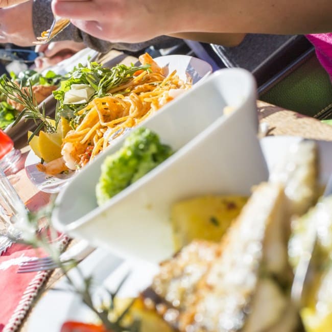 Leckeres Essen im Dampfkessel